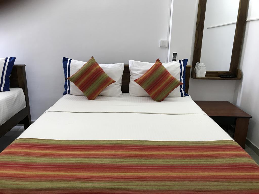 Diamond Lake Tourist Rest Anuradhapura Eksteriør bilde
