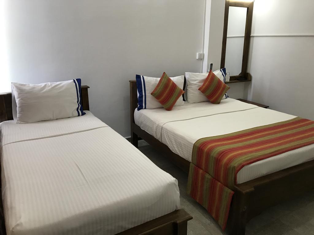 Diamond Lake Tourist Rest Anuradhapura Eksteriør bilde